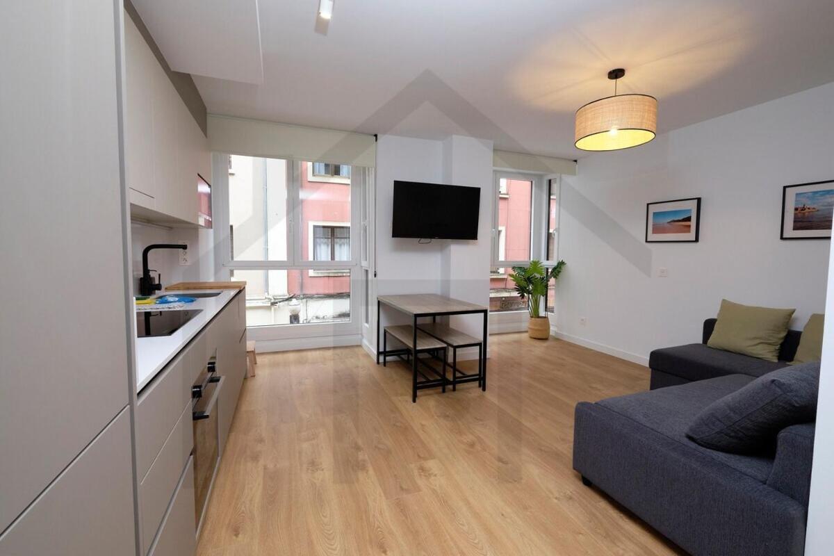Cervantes - Apartamento A Estrenar Con Parking Хихон Екстериор снимка
