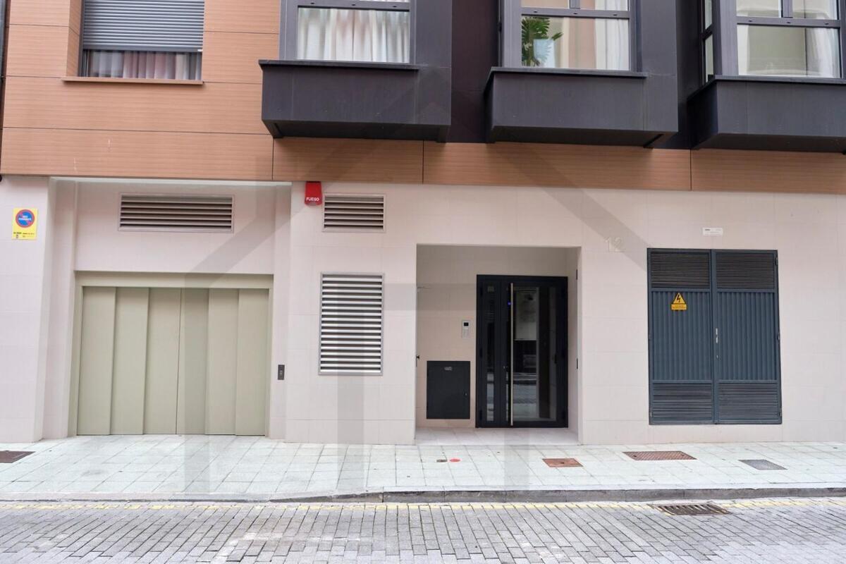 Cervantes - Apartamento A Estrenar Con Parking Хихон Екстериор снимка