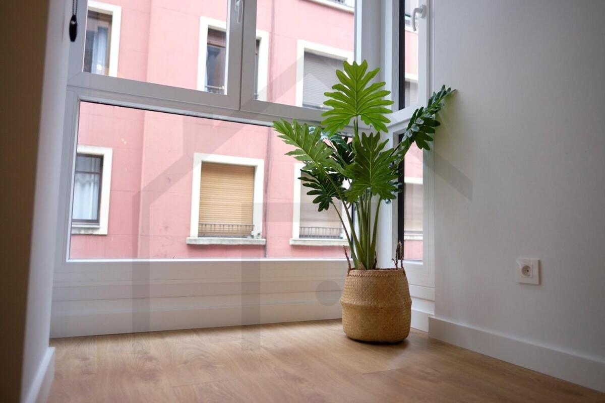 Cervantes - Apartamento A Estrenar Con Parking Хихон Екстериор снимка