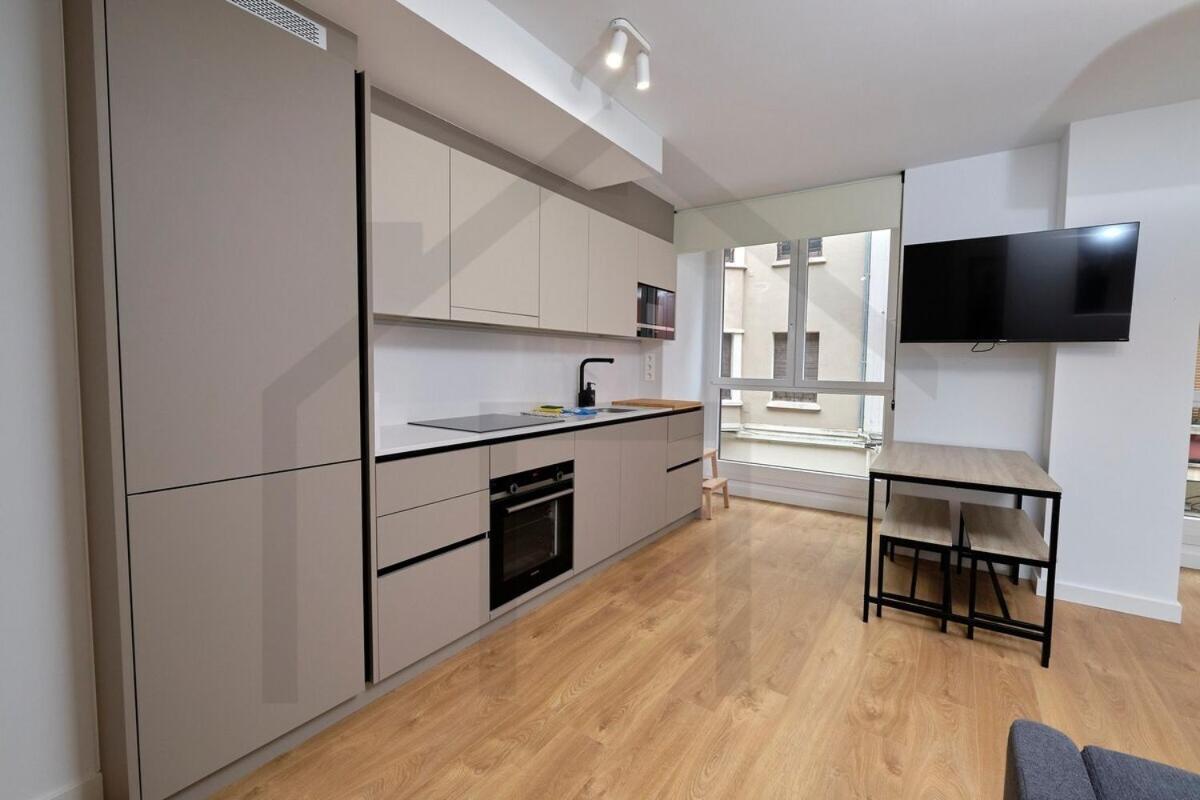 Cervantes - Apartamento A Estrenar Con Parking Хихон Екстериор снимка
